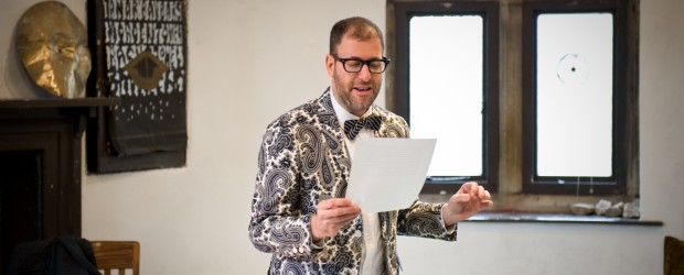 Kenneth Goldsmith, <em>The 1703 Weather Diary of Thomas Appletree</em>, 2012. Photo: Colin Davison. Courtesy of AV Festival 12.