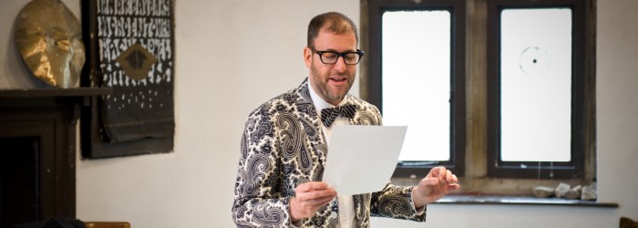 Kenneth Goldsmith, <em>The 1703 Weather Diary of Thomas Appletree</em>, 2012. Photo: Colin Davison. Courtesy of AV Festival 12.
